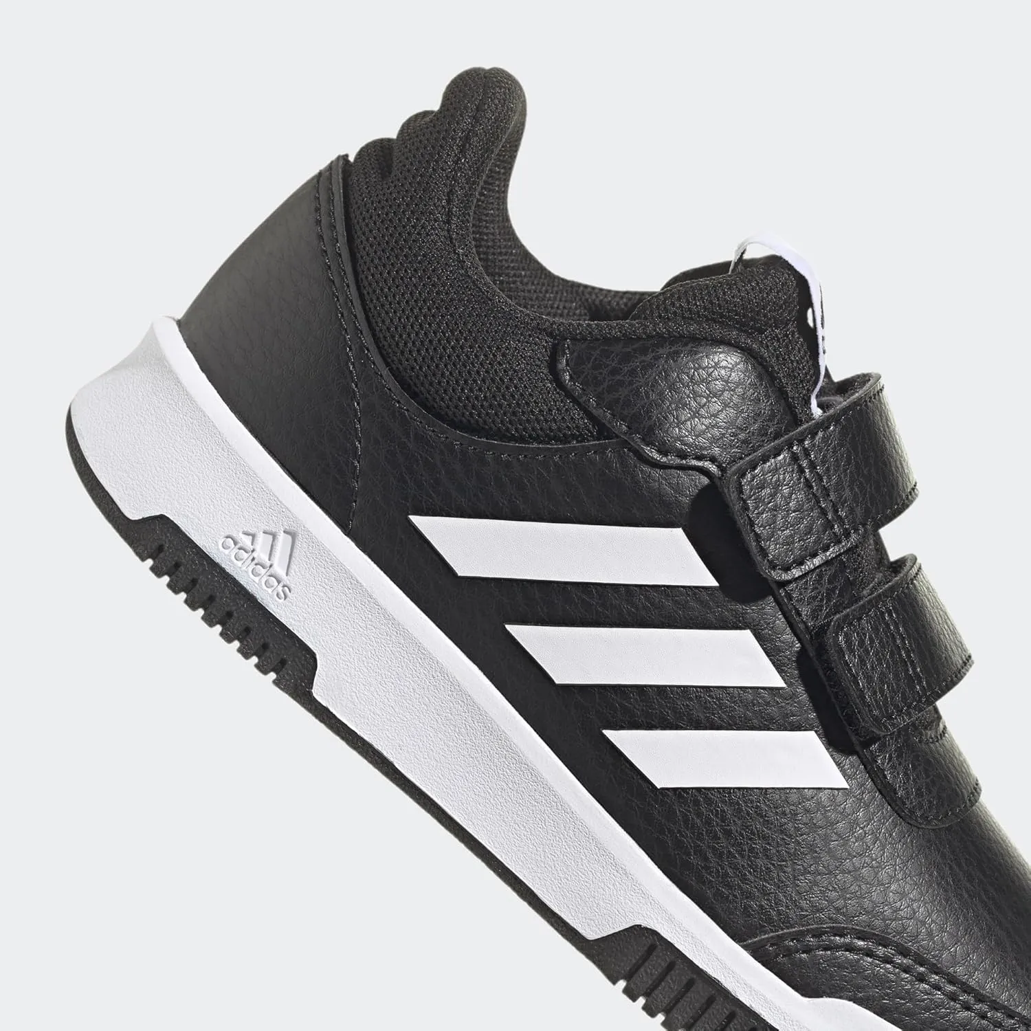 adidas Unisex-Kid's Sneaker Running Shoe, 37 1/3 EU
