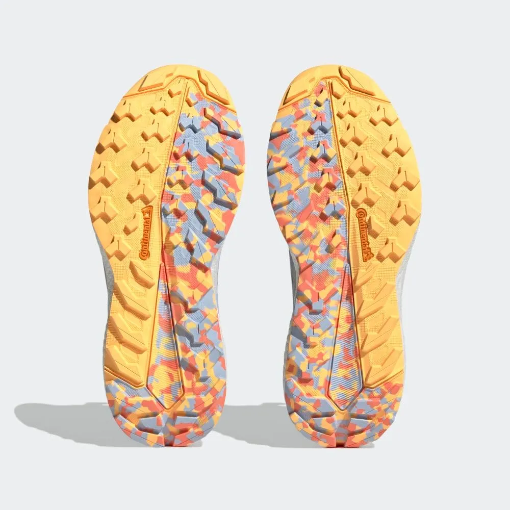 adidas Women's Sneaker Running Shoe