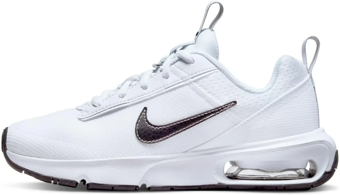 NIKE Boy's Sneaker