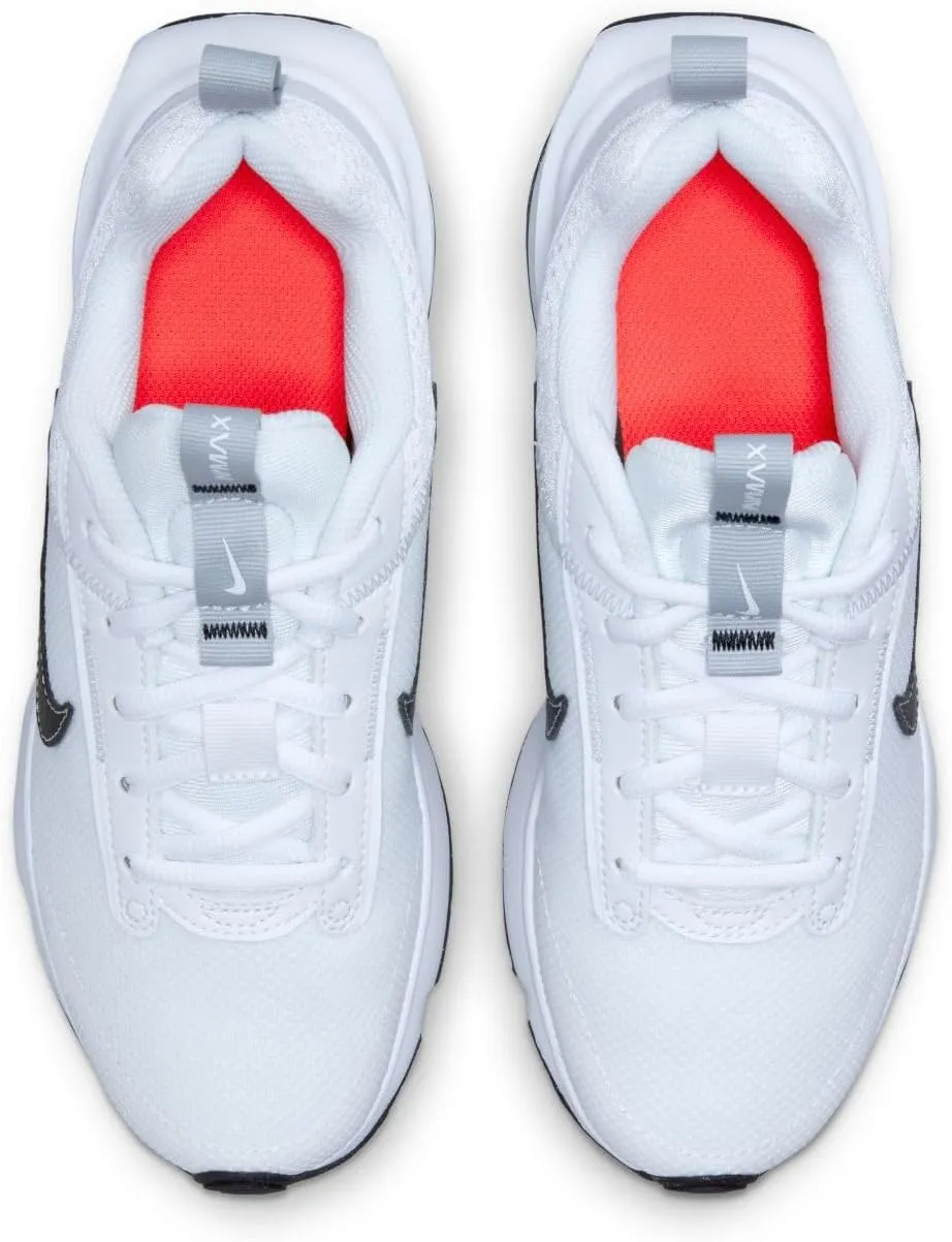 NIKE Boy's Sneaker
