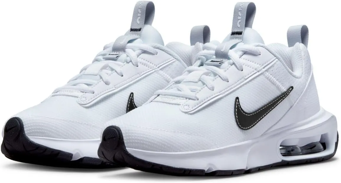 NIKE Boy's Sneaker