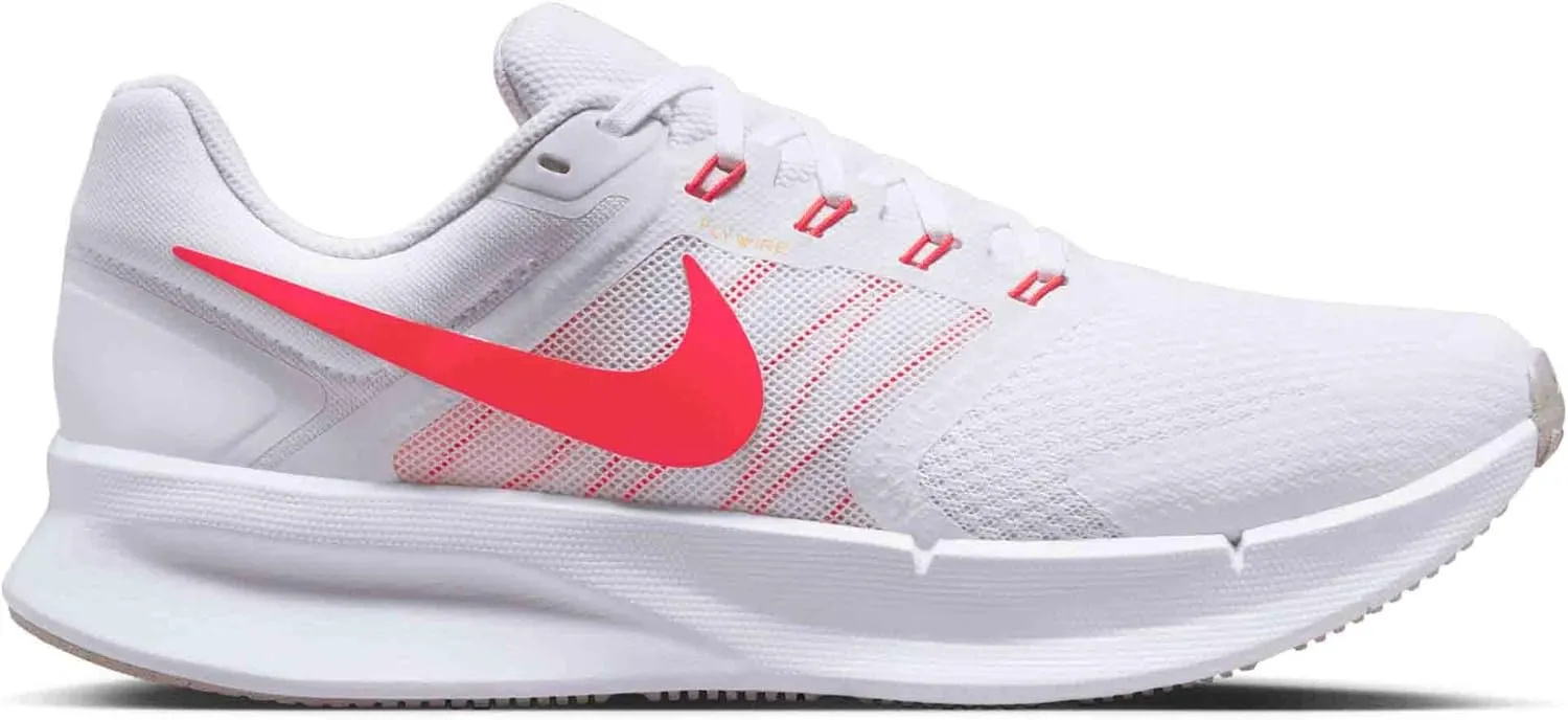 NIKE Men's Sneaker