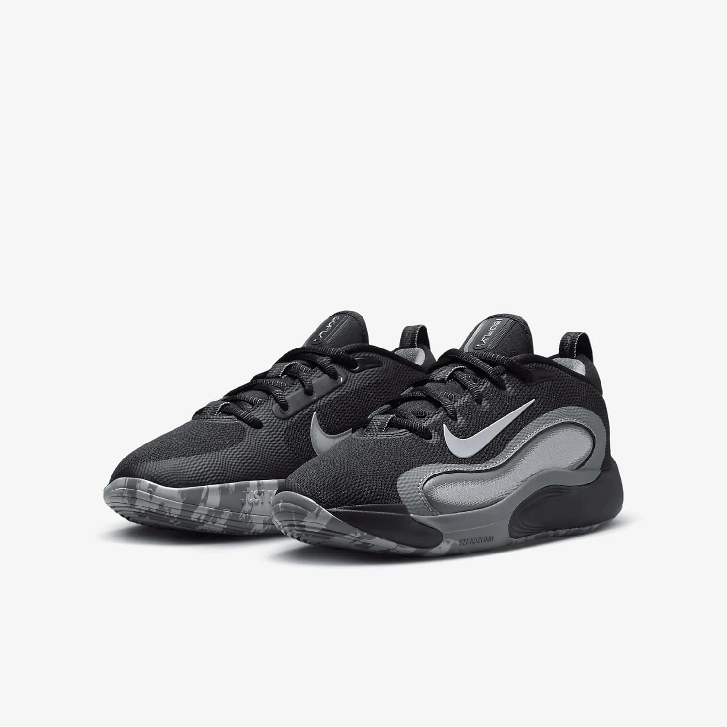 Nike Unisex-Child Isofly (Little Big Kid) Sneaker