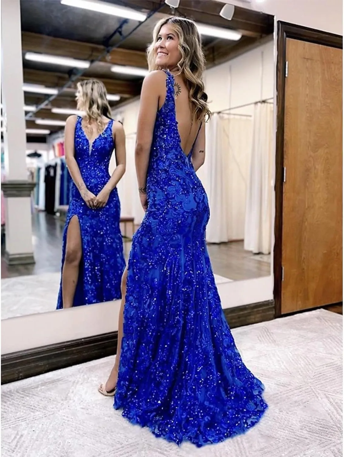 Prom Dresses Sparkle Shine Long Formal Wedding Party Evening Dress for Women Sleeveless V Neck Backless with Sequin