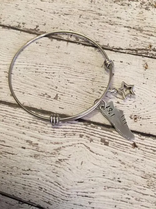 Runner bracelet - Hand stamped bracelet - Sneaker
