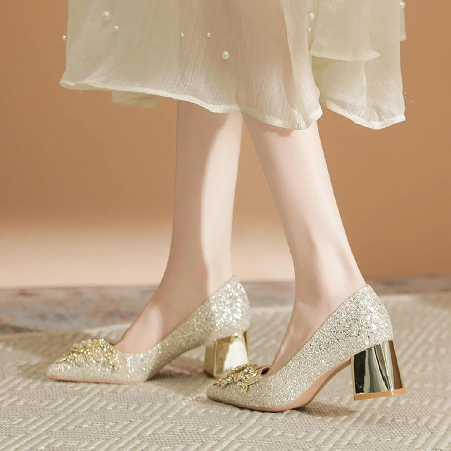 Women's Sequined Closed Pointed Toe Chunky Heel Pumps Comfortable Mid Block Heel Slip-On Dress Shoes for Party Date Prom Wedding