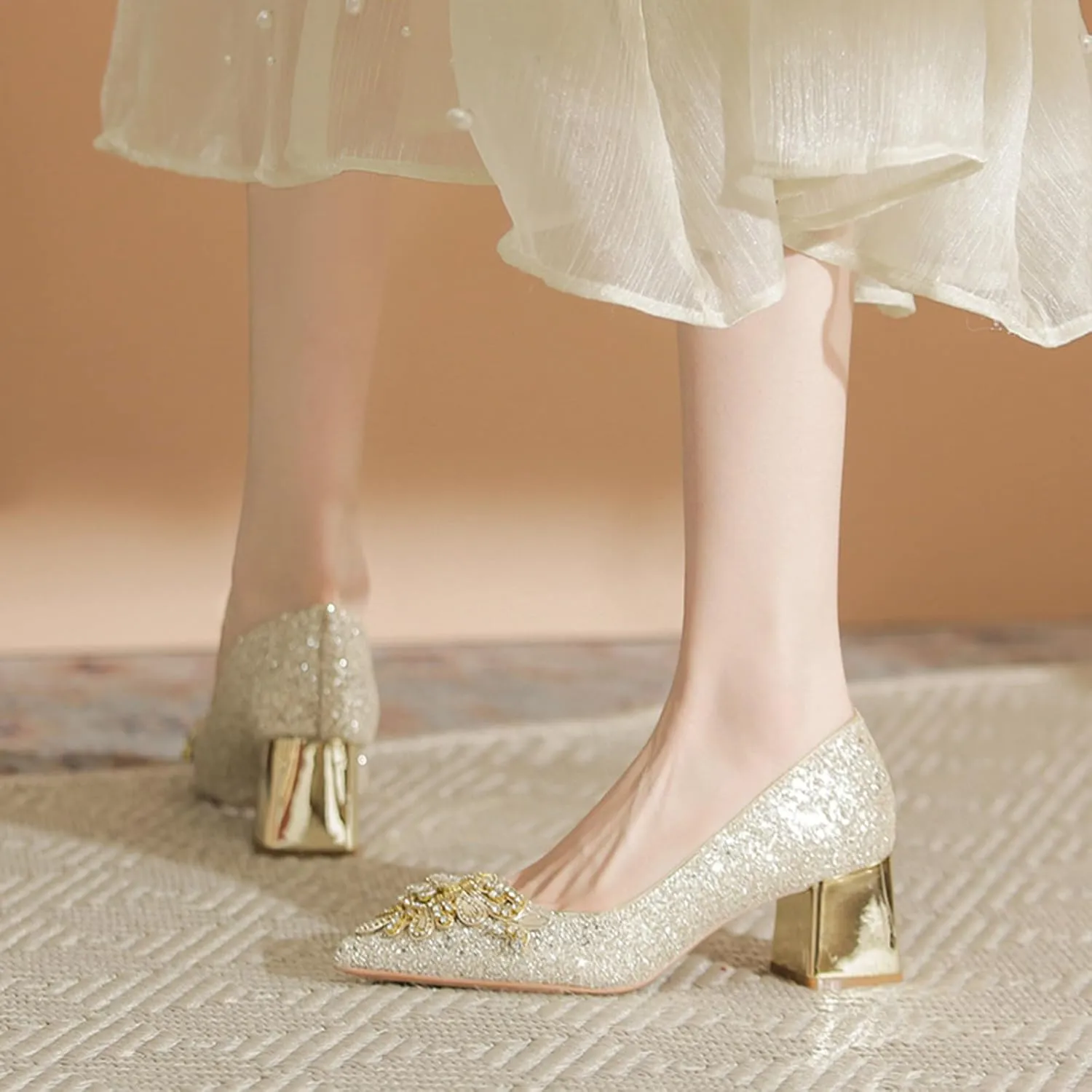 Women's Sequined Closed Pointed Toe Chunky Heel Pumps Comfortable Mid Block Heel Slip-On Dress Shoes for Party Date Prom Wedding